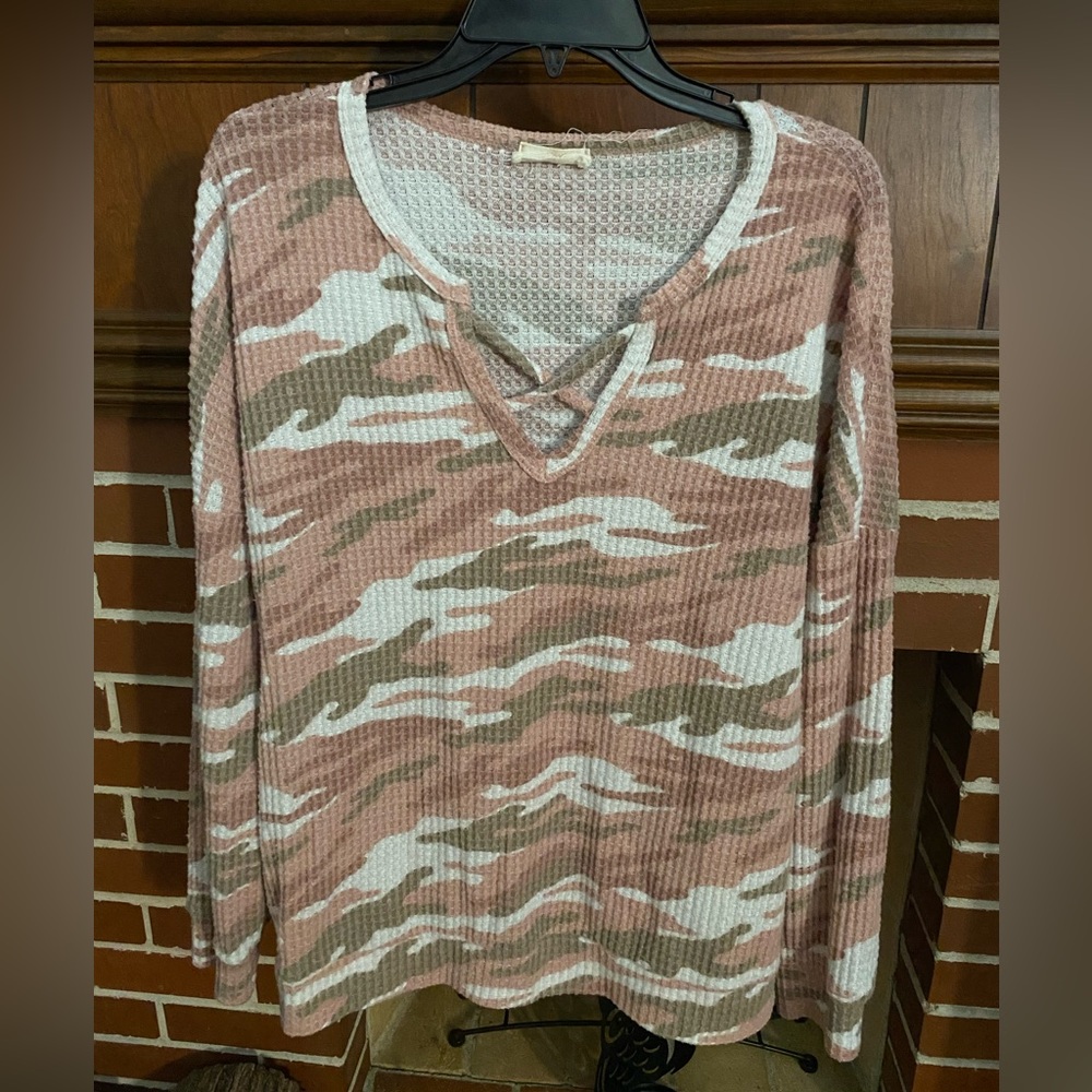 Women’s shirt